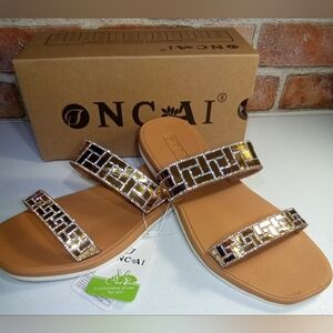 NWT Womens Size 8 Gold Silver Bling Sandals Slides Flats Slip-Ons Rubber Bottom